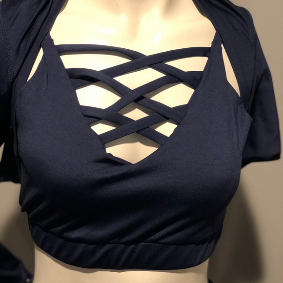 Super cute work out gear. Navy blue size large - Picture 2 of 8